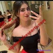 women-seeking-men-escorts-service-Dubai